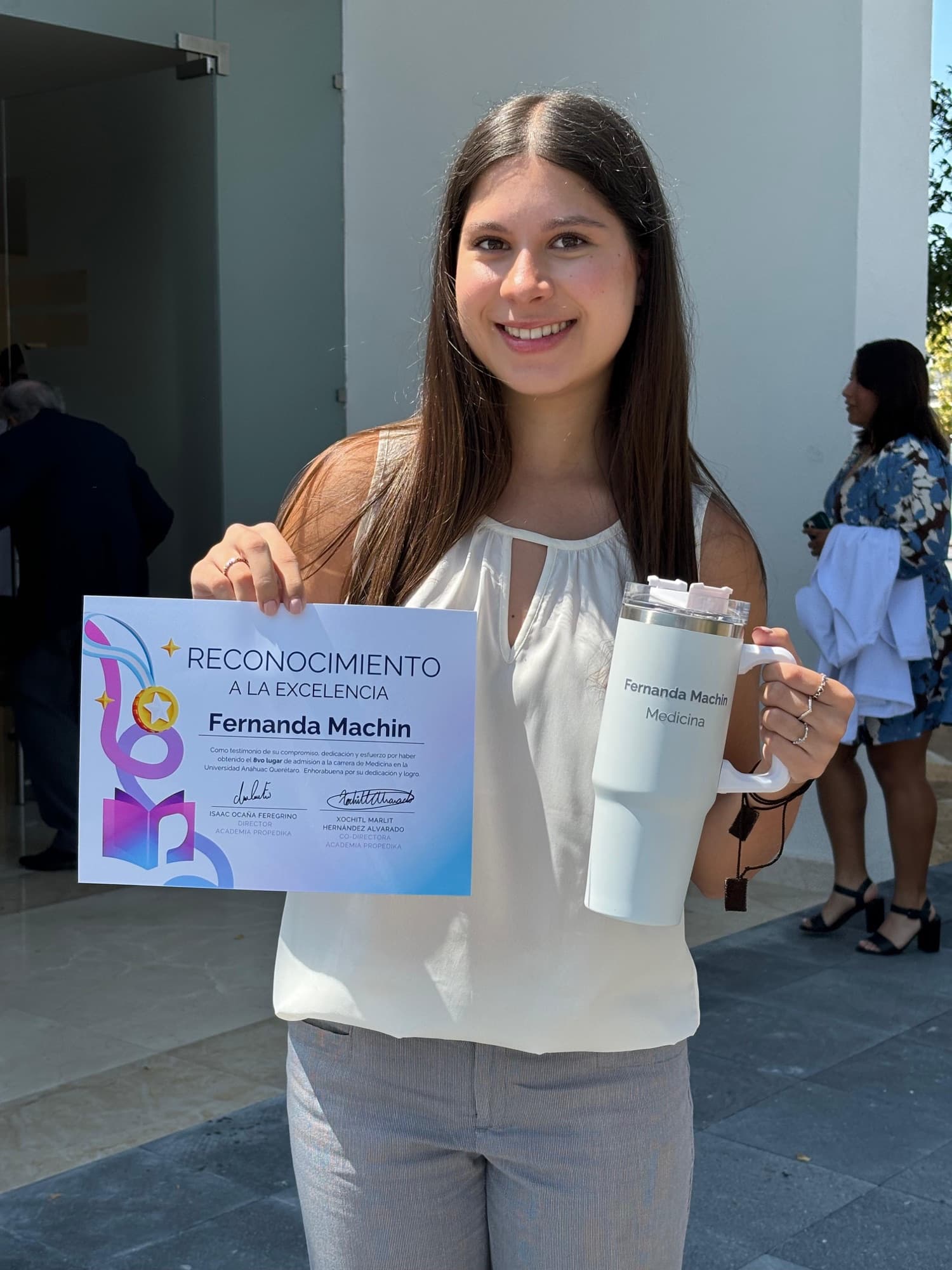 Fernanda Machin — 8vo lugar de admisión · Medicina, Anáhuac Qro