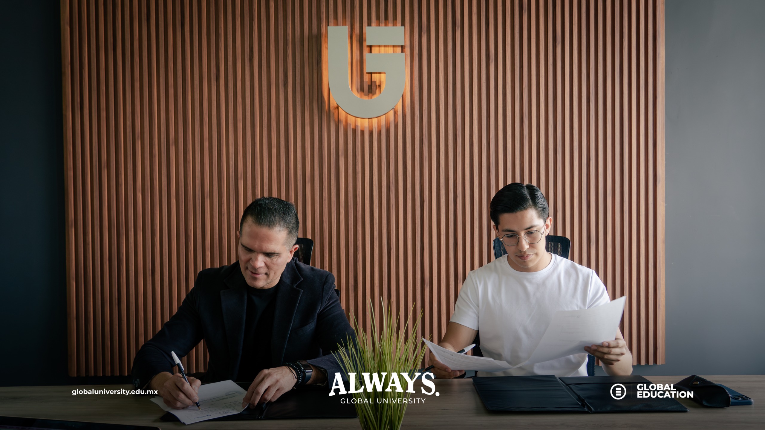 Firma de alianza entre Propedika y Global University